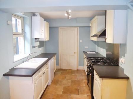 4 bedroom Terraced House to let in Portland Terrace, Hexham, NE46
