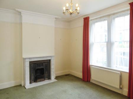4 bedroom Terraced House to let in Portland Terrace, Hexham, NE46
