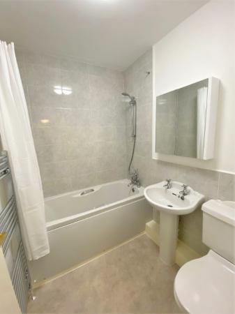 2 bedroom Terraced House to let in Crown Court, Haltwhistle, NE49