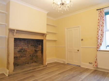 1 bedroom Flat to let in Diamond Square, Hexham, NE46