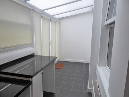 1 bedroom Flat to let in Diamond Square, Hexham, NE46