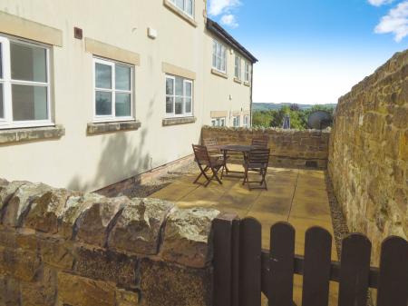 2 bedroom Ground floor flat to let in Castle View, Horsley, NE15