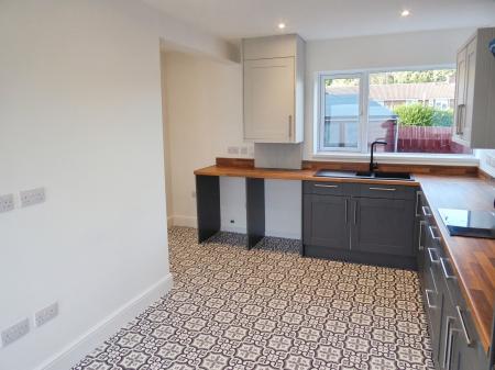 3 bedroom Terraced House to let in Stanley Crescent, Prudhoe, NE42