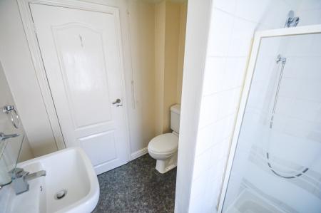 2 bedroom Detached house to let in Clare Road, Millfield, PE1