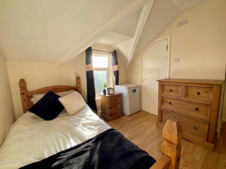 1 bedroom House share to let in Dogsthorpe Road, Dogsthorpe, Peterborough, PE1