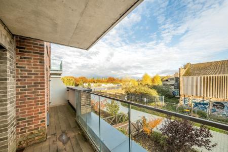 2 bedroom Apartment to let in Fletton Quays, Fletton Quays, Peterborough, PE2