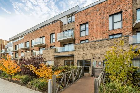 2 bedroom Apartment to let in Fletton Quays, Fletton Quays, Peterborough, PE2