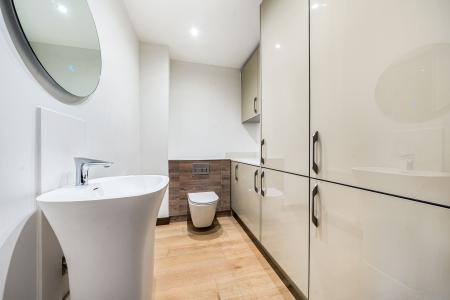 2 bedroom Apartment to let in Fletton Quays, Fletton Quays, Peterborough, PE2