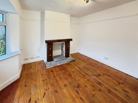 3 bedroom Terraced House to let in Montagu Road, Walton, Peterborough, PE4