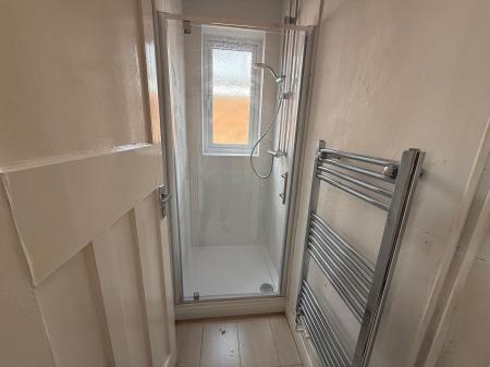 6 bedroom Detached house to let in Priory Road, West Town, Peterborough, PE3