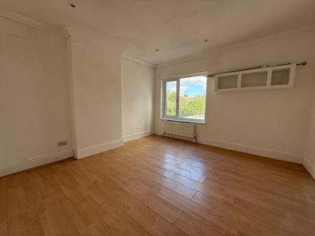 6 bedroom Detached house to let in Priory Road, West Town, Peterborough, PE3