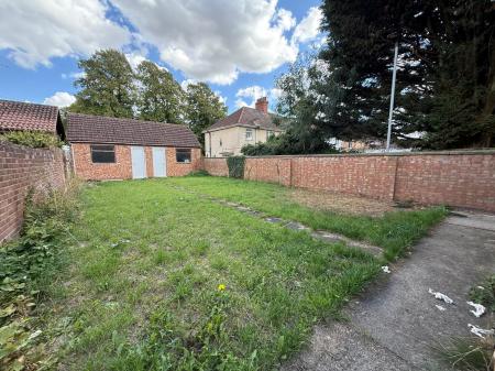 6 bedroom Detached house to let in Priory Road, West Town, Peterborough, PE3