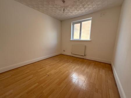 6 bedroom Detached house to let in Priory Road, West Town, Peterborough, PE3