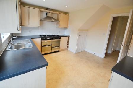 3 bedroom Semi-detached house to let in Rothbart Way, Hampton Hargate, Peterborough, PE7