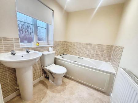 2 bedroom Coach House for sale in Charter Avenue, Market Deeping, PE6