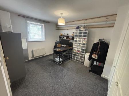 2 bedroom Flat for sale in Clayburn Road, Hampton Centre, Peterborough, PE7