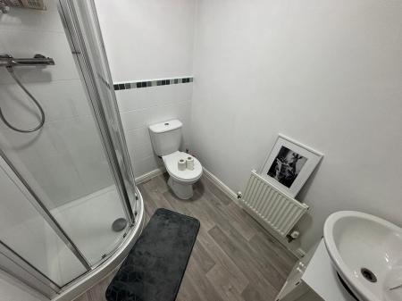 2 bedroom Flat for sale in Clayburn Road, Hampton Centre, Peterborough, PE7