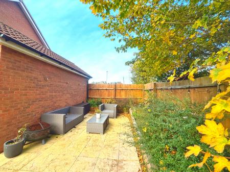 3 bedroom Semi-detached house for sale in Goldcrest Road, Crowland, PE6