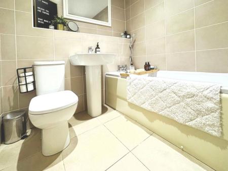 3 bedroom Semi-detached house for sale in Goldcrest Road, Crowland, PE6