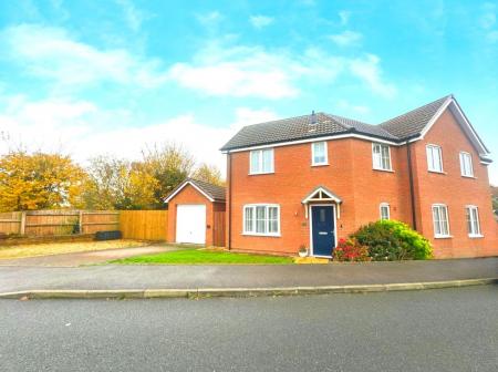 Goldcrest Road, Crowland, PE6