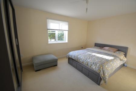 1 bedroom Flat for sale in Hargate Way, Hampton Hargate, Peterborough, PE7
