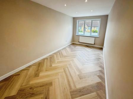 3 bedroom Detached house for sale in Jubilee Drive, Market Deeping, PE6