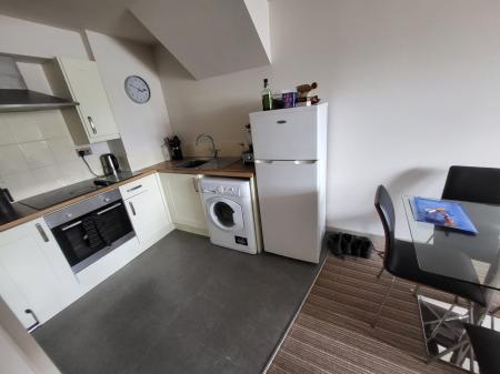 1 bedroom Flat for sale in Misterton Court, Orton Plaza, Orton Goldhay, Peterborough, PE2