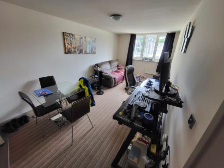 1 bedroom Flat for sale in Misterton Court, Orton Plaza, Orton Goldhay, Peterborough, PE2