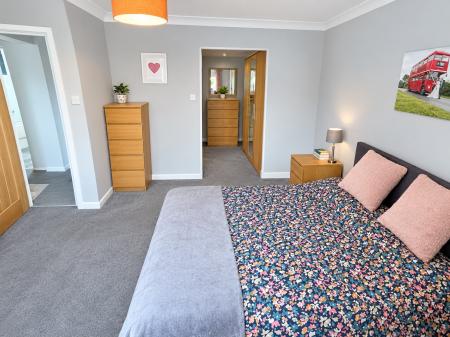 4 bedroom Detached house for sale in New Row, Market Deeping, PE6