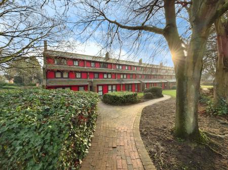 1 bedroom Flat to let in The Drive, Peterborough, PE3