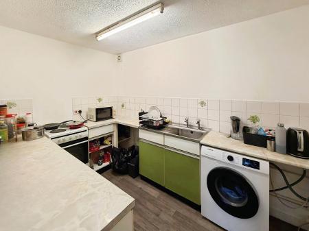 1 bedroom Flat to let in The Drive, Peterborough, PE3