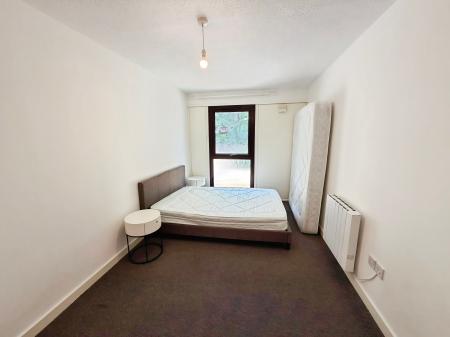 1 bedroom Flat to let in The Drive, Peterborough, PE3