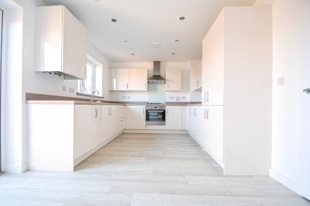 3 bedroom Detached house to let in Berridge Place, Peterborough, PE3