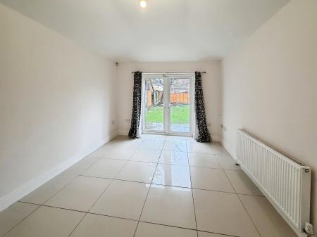 2 bedroom Ground floor flat to let in George Street, Peterborough, PE2