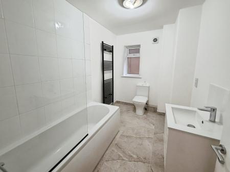 2 bedroom Ground floor flat to let in George Street, Peterborough, PE2