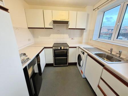 2 bedroom Flat to let in Stagshaw Drive, Fletton, Peterborough, PE2
