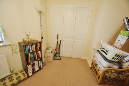2 bedroom Flat to let in Eagle Way, Hampton Hargate, Peterborough, PE7