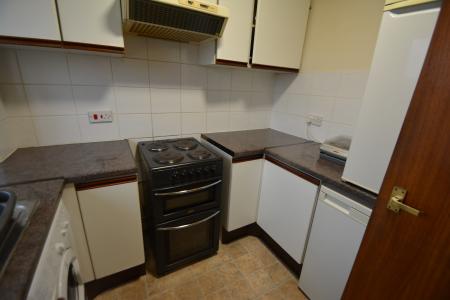 2 bedroom Flat to let in Hadrians Court, Peterborough, PE2