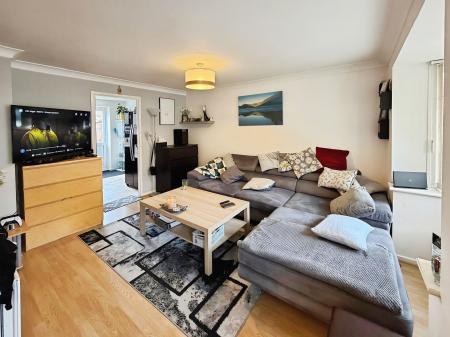 3 bedroom Semi-detached house to let in Flamborough Close, Woodston, Peterborough, PE2