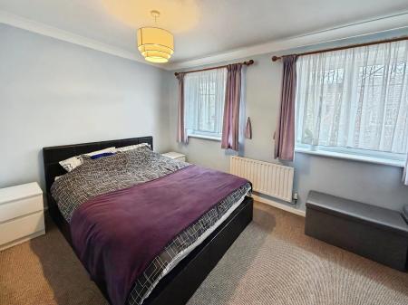 3 bedroom Semi-detached house to let in Flamborough Close, Woodston, Peterborough, PE2