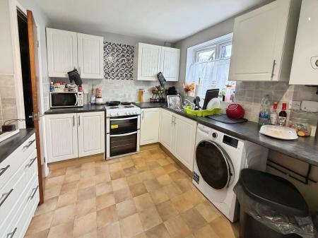 3 bedroom Semi-detached house to let in Flamborough Close, Woodston, Peterborough, PE2