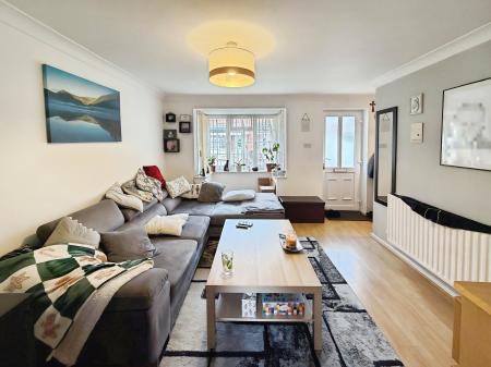 3 bedroom Semi-detached house to let in Flamborough Close, Woodston, Peterborough, PE2