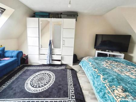 3 bedroom House for sale in St Michaels Gate, Parnwell, Peterborough, PE1