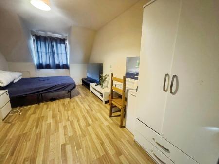 3 bedroom House for sale in St Michaels Gate, Parnwell, Peterborough, PE1