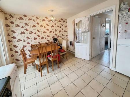 5 bedroom End of terrace house for sale in Bringhurst, Orton Goldhay, Peterborough, PE2