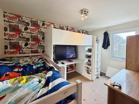 5 bedroom End of terrace house for sale in Bringhurst, Orton Goldhay, Peterborough, PE2