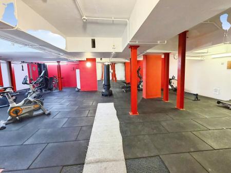 2 bedroom Flat to let in Bayard Plaza, City Centre, Peterborough, PE1