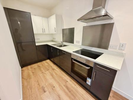 2 bedroom Flat to let in Bayard Plaza, City Centre, Peterborough, PE1