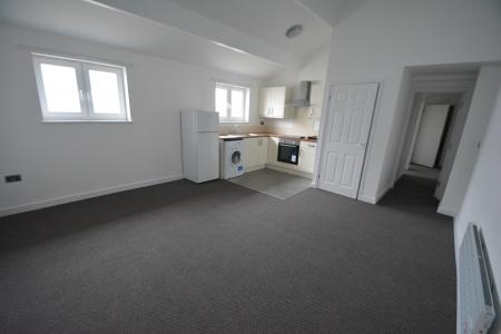2 bedroom Flat to let in Ortonplaza, Orton Goldhay, Peterborough, PE2