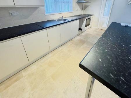 2 bedroom Semi-detached house for sale in Mendip Grove, Gunthorpe, Peterborough, PE4